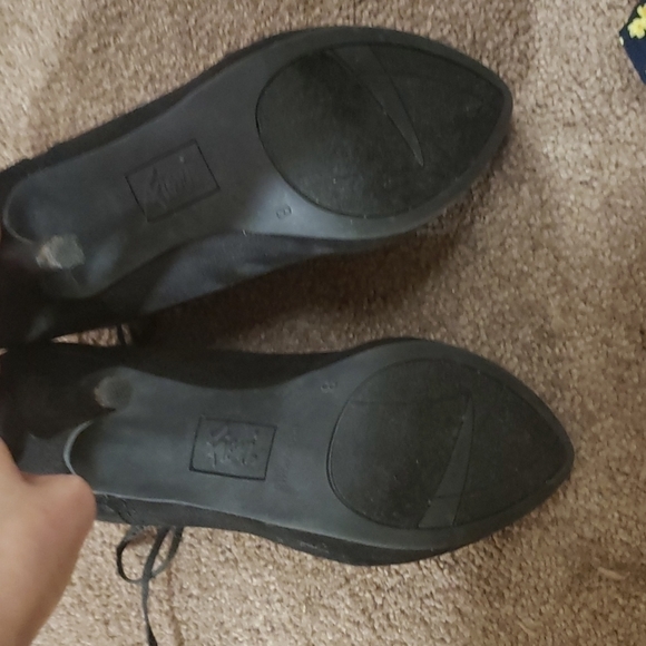 Fioni Black Heeled Boots - Picture 8 of 8